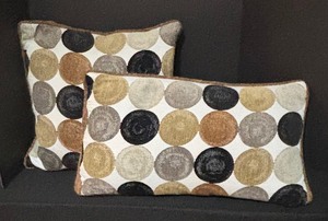 lot 109 image: Pair of Decorative Accent Pillows