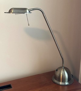 lot 111 image: Adjustable Desk Lamp