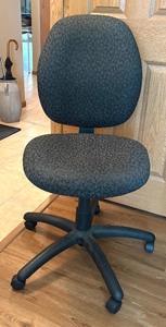 lot 117 image: Office Chair