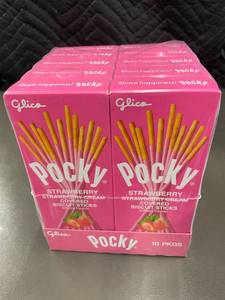 lot 60 image: FL 4 - Pocky Strawberry Cream Covered Biscuit Sticks - 10 Packages
