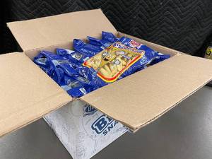 lot 263 image: TRol - Box of 12 Donde Bizcochitos Snack Crackers, 5.3 oz Each