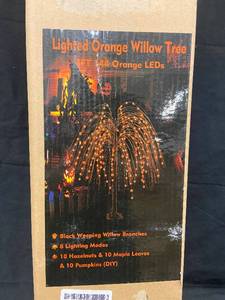 lot 19 image: 165 - Lighted Orange Willow Tree - 4FT with 144 Orange LEDs
