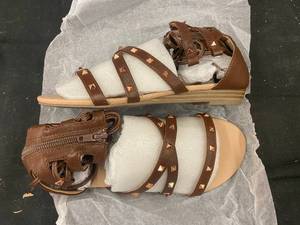 lot 45 image: 236 - Pair of Brown Faux Leather Studded Sandals Size 6