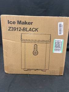 lot 62 image: 167 - Z3912-BLACK Portable Ice Maker with Instruction Manual