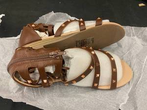 lot 82 image: 188 - Size 6 Brown Gladiator Sandals with Stud Detailing