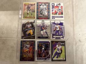 lot 42 image: Lot of 9 Vikings Football Cards