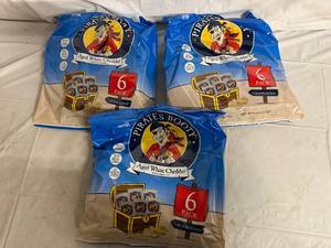 lot 71 image: 3 x 6ct Bags of Pirates Booty White Cheddar Popcorn
