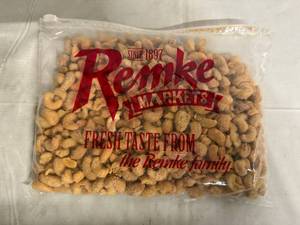 lot 116 image: 1.5lb Bag of Remke Garlic Cashews