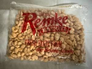 lot 121 image: 1.5lb Bag of Remke Garlic Cashews