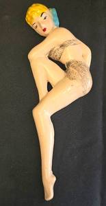 lot 80 image: Vintage Ceramic Pinup Girl Wall Plaque