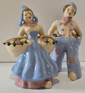 lot 142 image: Vintage Kim Ward Porcelain Figurine Duo