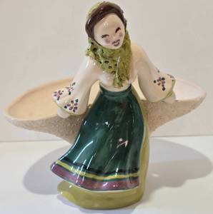 lot 148 image: Rare & Unique Vintage Kaye of Hollywood Planter