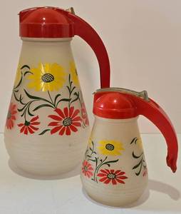 lot 160 image: Vintage Hazel Atlas Syrup Pitcher Pair