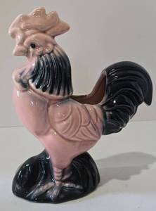 lot 163 image: Unique Vintage McCoy Pottery Rooster Wall Vase
