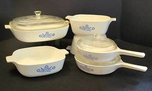 lot 182 image: Cornflower Corningware Collection