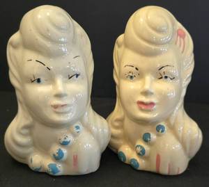 lot 183 image: Pair of Vintage 1940s Glamour Girl Head Vases