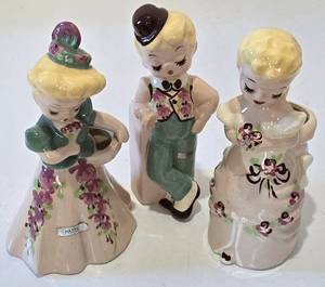 lot 158 image: Trio of Vintage DeLee Ceramics Planters