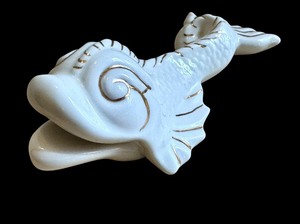 lot 46 image: Vintage Mid Century Ceramic Fish Figurine