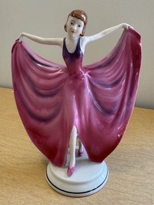 lot 70 image: Vintage Japanese Porcelain Figurine - Elegant Woman in Flowing Gown