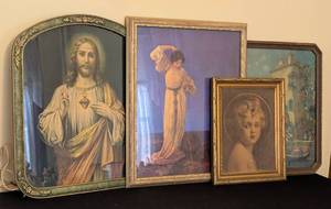 lot 240 image: Vintage Framed Prints including a Framed Sacred Heart of Jesus Print and Maxfield Parrish Griselda Print