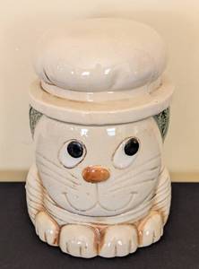 lot 250 image: Vintage Ceramic Kitty Cat Cookie Jar