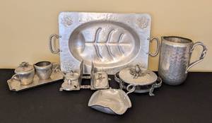 lot 266 image: Assorted Vintage Aluminum Servingware