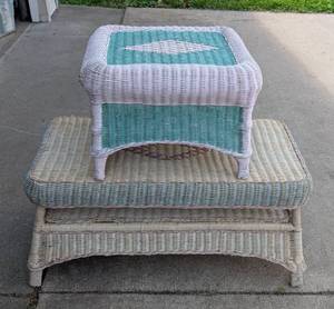 lot 290 image: Vintage Painted Wicker Side and Coffee Tables