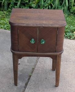 lot 296 image: Small Vintage Wood Side Table