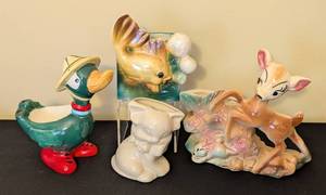 lot 331 image: Vintage Ceramic Animal Vases