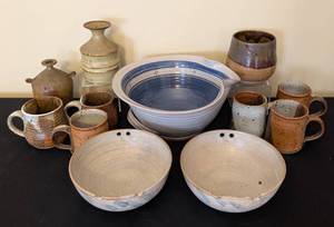 lot 345 image: Variety of Decorative Pottery