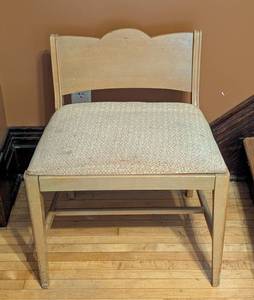 lot 360 image: Vintage Oversize Blonde Wood Vanity Chair