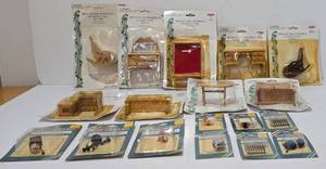 lot 370 image: New in Packages Dollhouse Furniture & Accessories
