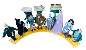 lot 91 image: Assorted Wizard of Oz Dolls including Dorothy