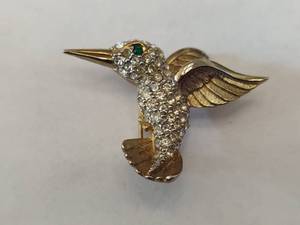 lot 45 image: Les Bernard Hummingbird Brooch