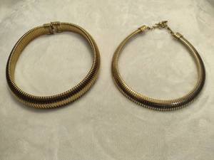 lot 52 image: Silver Tone Accordion Style Bib Necklaces