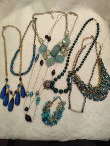 lot 60 image: Assorted Costume NecklacesBracelet
