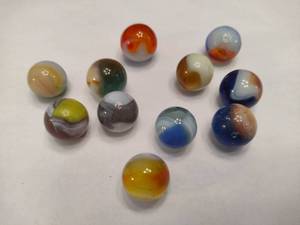 lot 94 image: Vitro Marbles incl Elites, Helmets & All-White