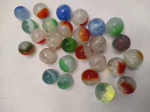 lot 93 image: Vitro Marbles Mixed Conquerers