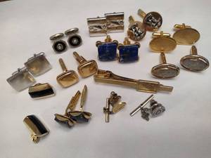 lot 108 image: Lot of Mens Tie Tacks, Cuff Links & Pins