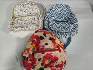 lot 125 image: Small Backpacks