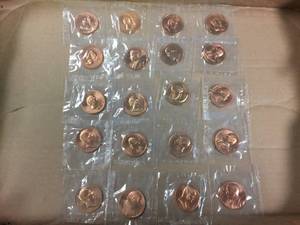 lot 118 image: 20 Commemorative Presidential - Bronze Rounds - Sealed