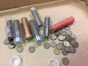 lot 227 image: Group Wheat Pennies Including Roll of 57D - Uncirculated