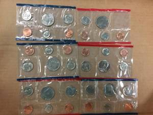 lot 247 image: Uncirculated U.S. Coins - 1984-85-86