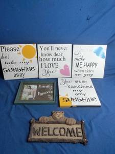 lot 31 image: Several Wall Decor