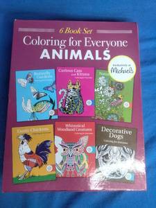 lot 36 image: Coloring for Everyone ANIMALS - 6 Book Set - Unused
