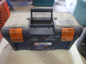 lot 13 image: Toolbox with Tools