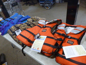 lot 35 image: 5 Adult Life Jackets