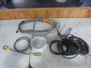 lot 43 image: Cable and Cords