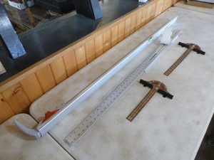 lot 62 image: Garage Items