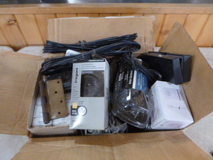 lot 71 image: Garage Items